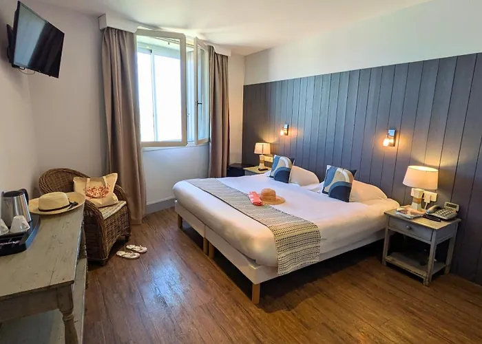 Hotel Logis De La Maree - Face A L'ocean - Ile De Re 3*