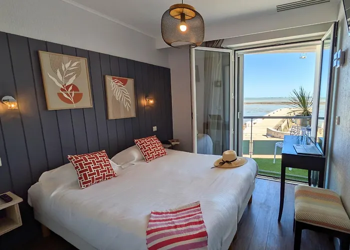 Hotel Logis De La Maree - Face A L'ocean - Ile De Re 3*