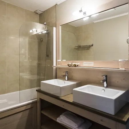 Logis De La Maree - Face A L'ocean - Ile De Re 里维多瓦海滩