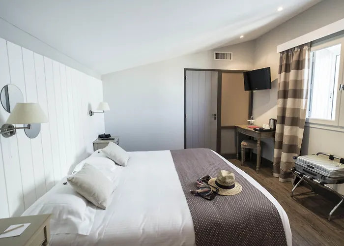 Otel Logis De La Maree - Face A L'ocean - Ile De Re 3*